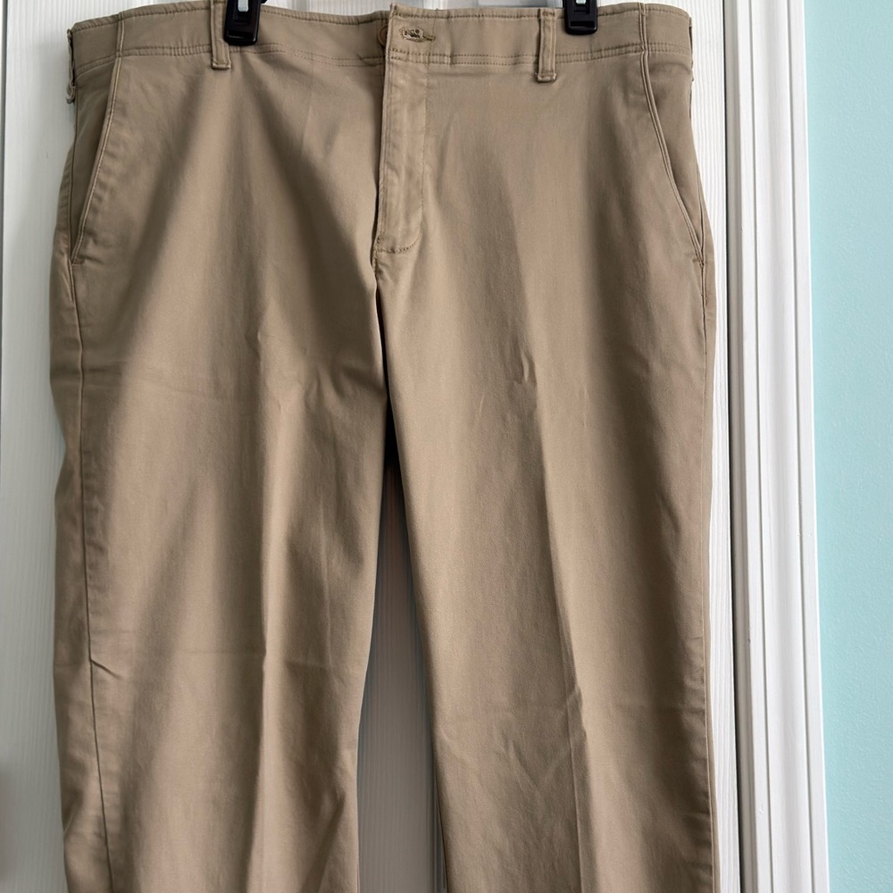 Lee Extreme Comfort Khaki Pants